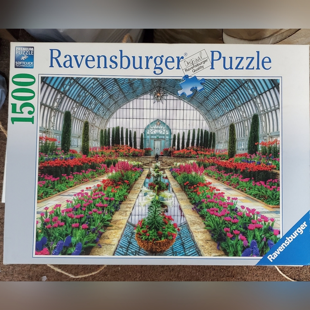 Ravensburger 1500 piece puzzle